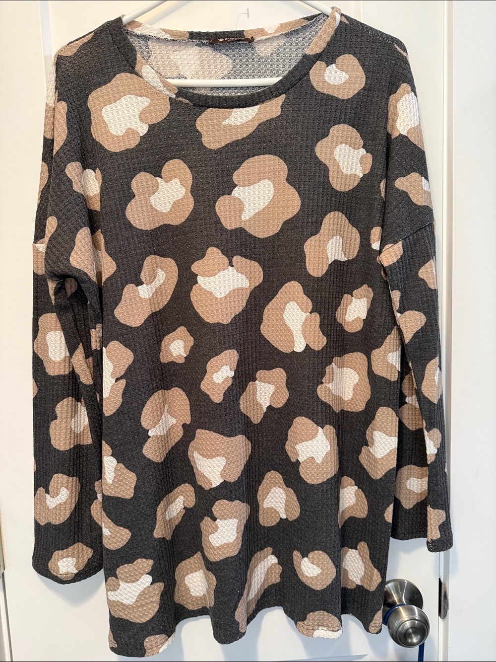 Bomabom Relaxed Waffle Knit Animal Print Long Sleeve Top - Black/Tan/Cream size